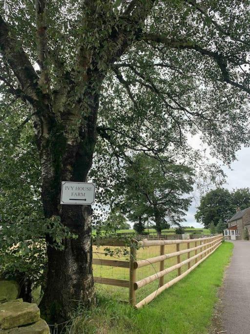 Longnor  Ivy Houseヴィラ エクステリア 写真